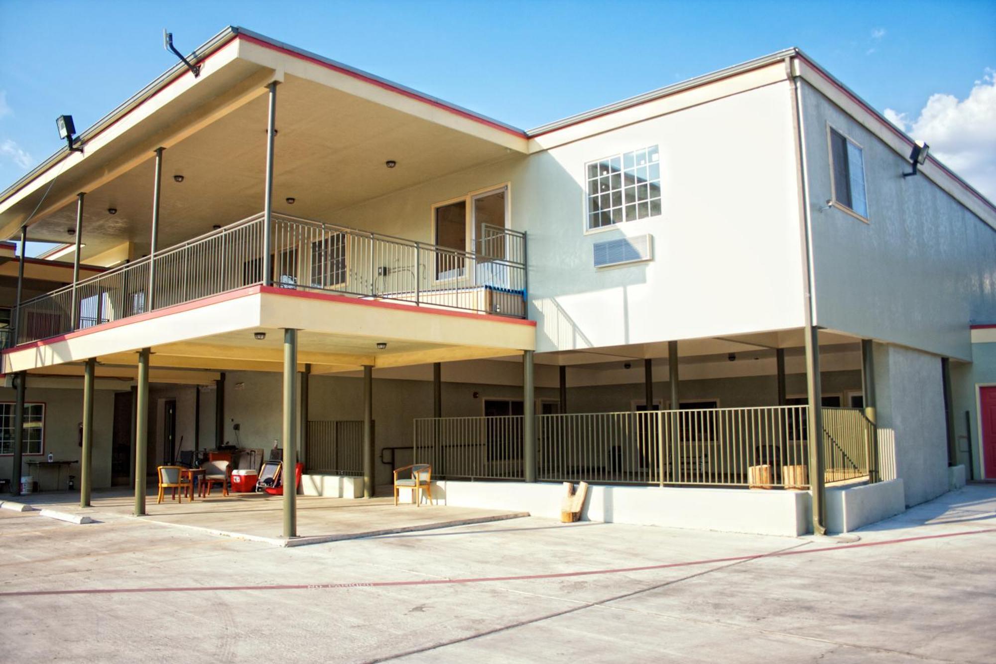 ديل ريو Whispering Palms Inn المظهر الخارجي الصورة